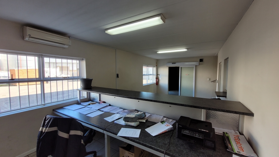 To Let commercial Property for Rent in Montague Gardens Western Cape